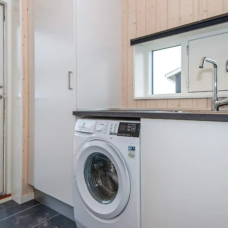 8 Person In Henne Holiday home Henne Strand